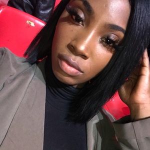 Meet your Posher, Asha